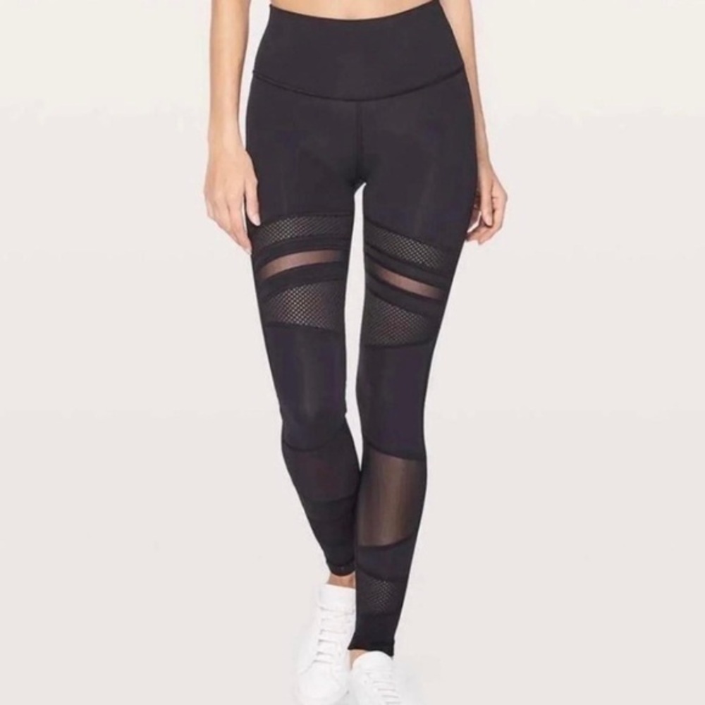 Lululemon Wunder under leggings black mesh size 4